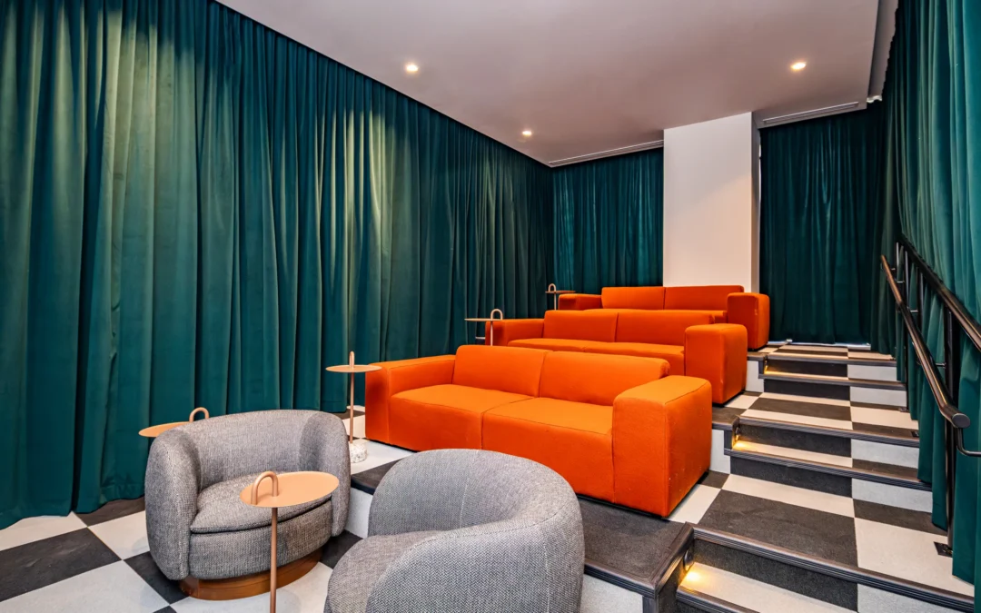 Movie Lounge