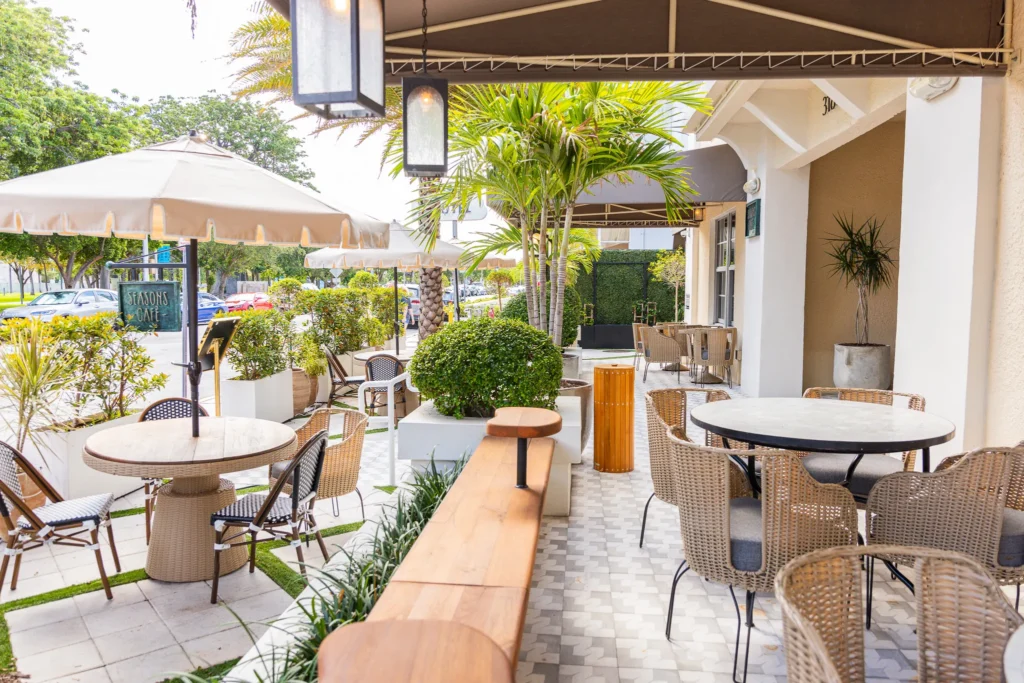 Ansonia Courtyard 1